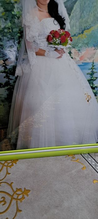 Продам свадебное платье