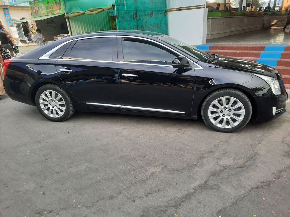 Cadillak moshin  2016