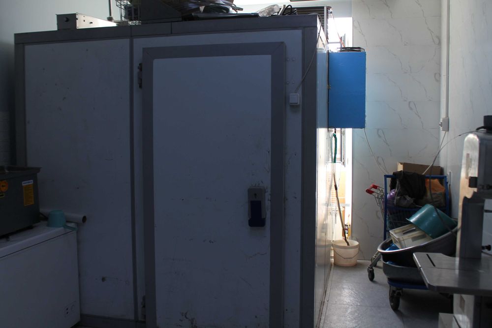 Сдается в аренду мясной магазин.