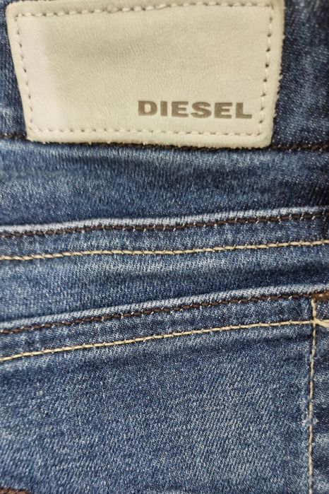 Blugi Diesel bleumarin cu talie joasă pentru femei, mărimea W27 L32