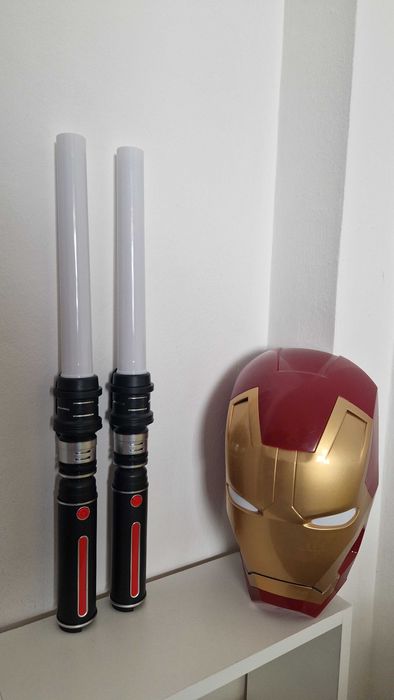 Marvel Iron Man 3D маска лампа за стена с два меча Железният човек