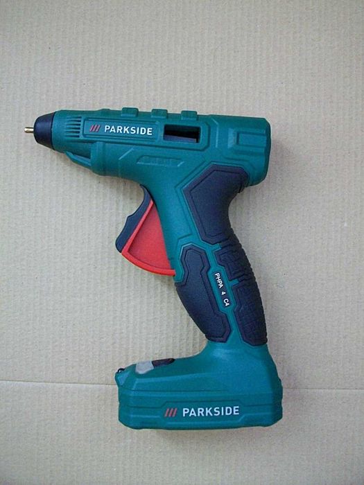 Pistol de lipit cu silicon 7 mm pe acumulator - Parkside