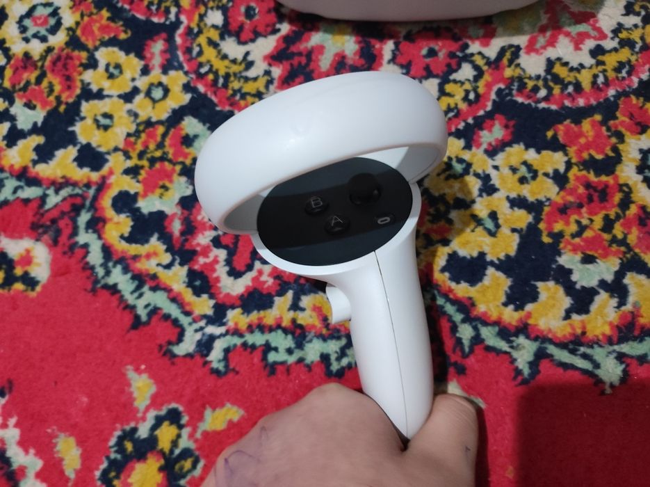 Продам meta quest 2