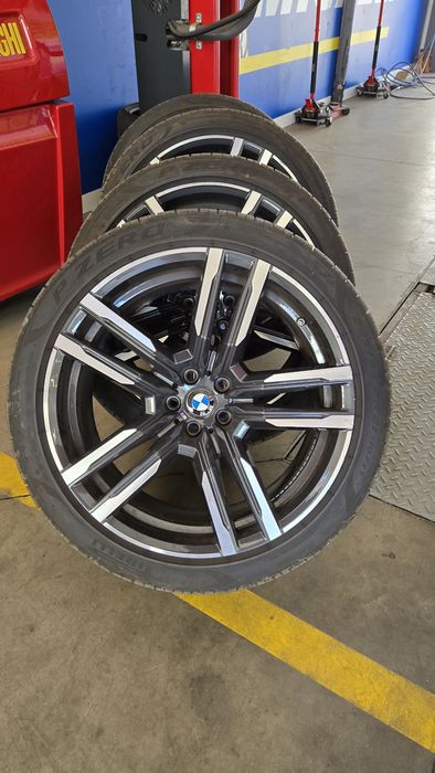 BMW X5 X6 оригинал !!!  джанти с гуми нти  295/35 21 На 315/35 21