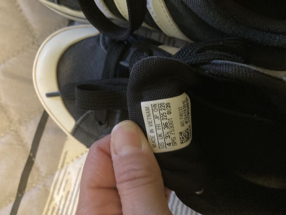 Кецове адидас оригинални