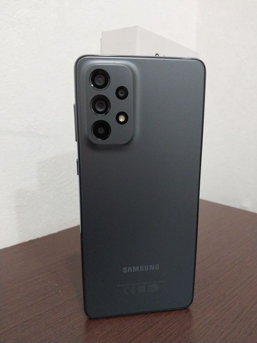 Продам Samsung Galaxy A73 8/256