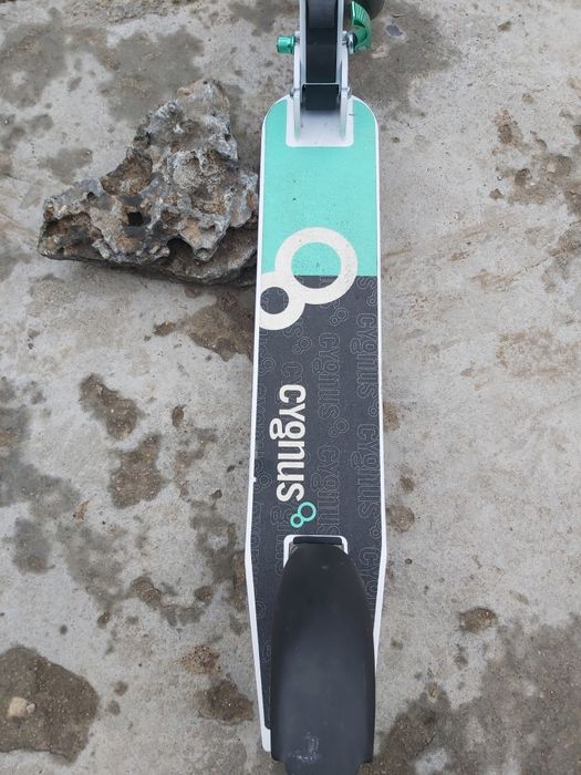 Vând trotineta gygnus