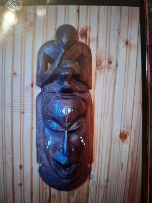 Дървени африкански маски