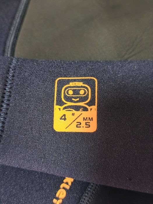 Costum de neopren copii Kleyou mărimea #4 (2.5 mm, 118 cm) – foarte puțin folosit