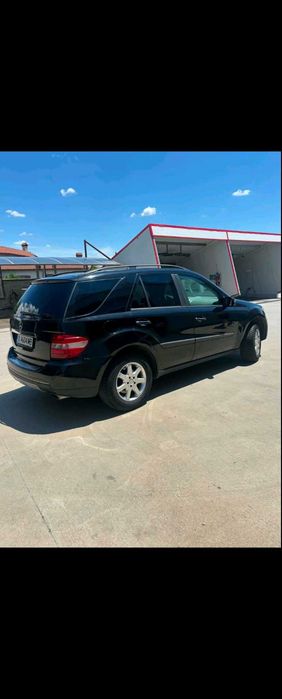 Продавам джип Мерцедес ML 320