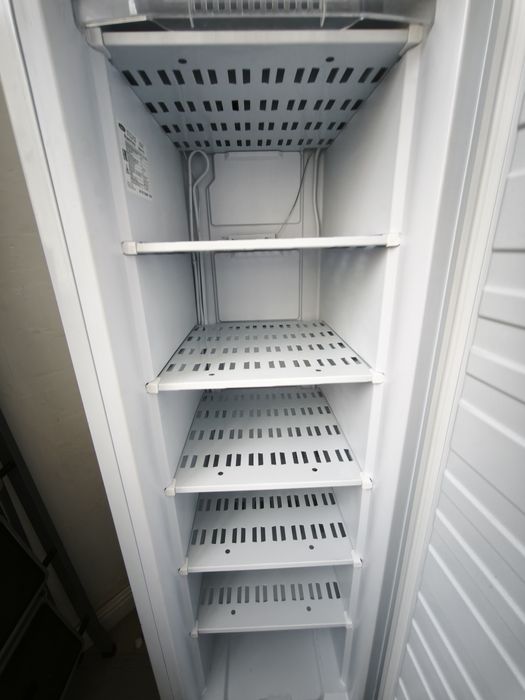 Морозильник Бирюса 416 175 л белый