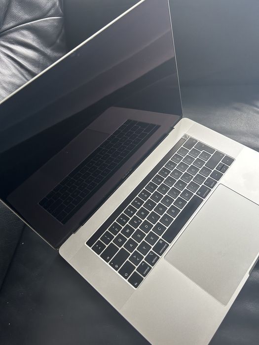 MACBOOK Pro 2018 touch bar