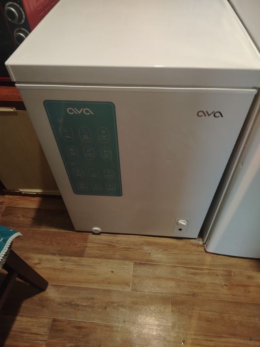 Морозильник 143л