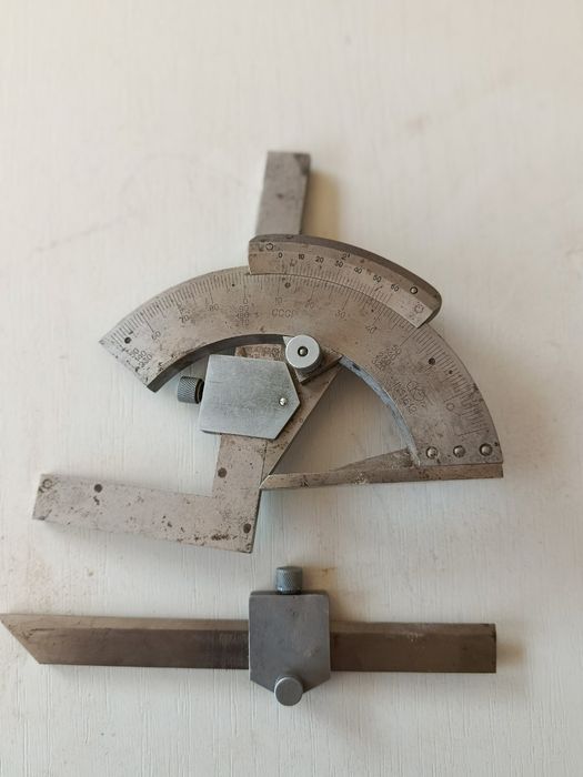 Угломер универсальный