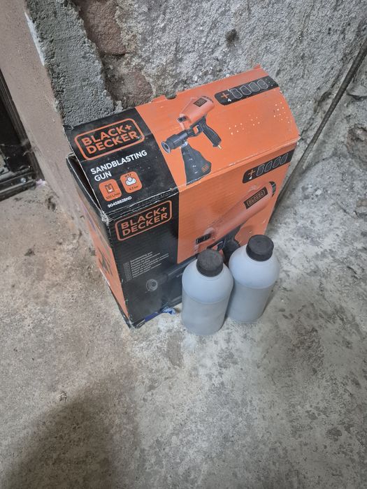 Pistol pentru sablat