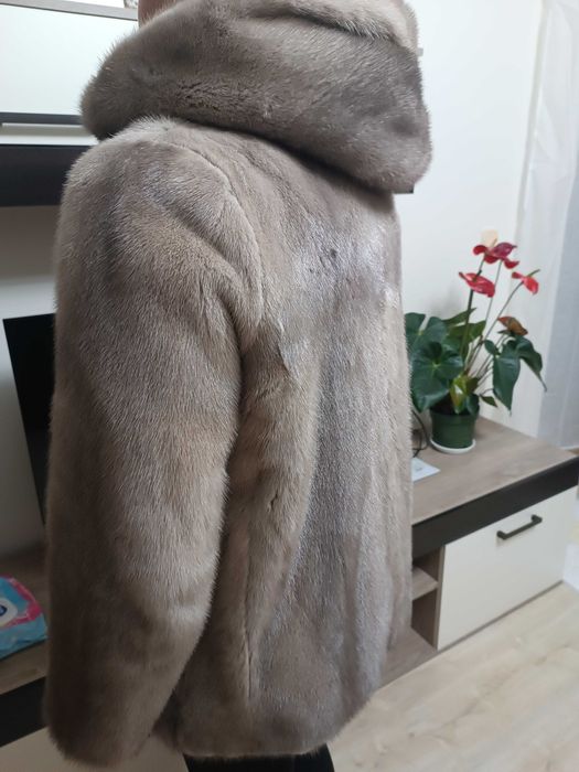 Продавам шуба в добро състояние