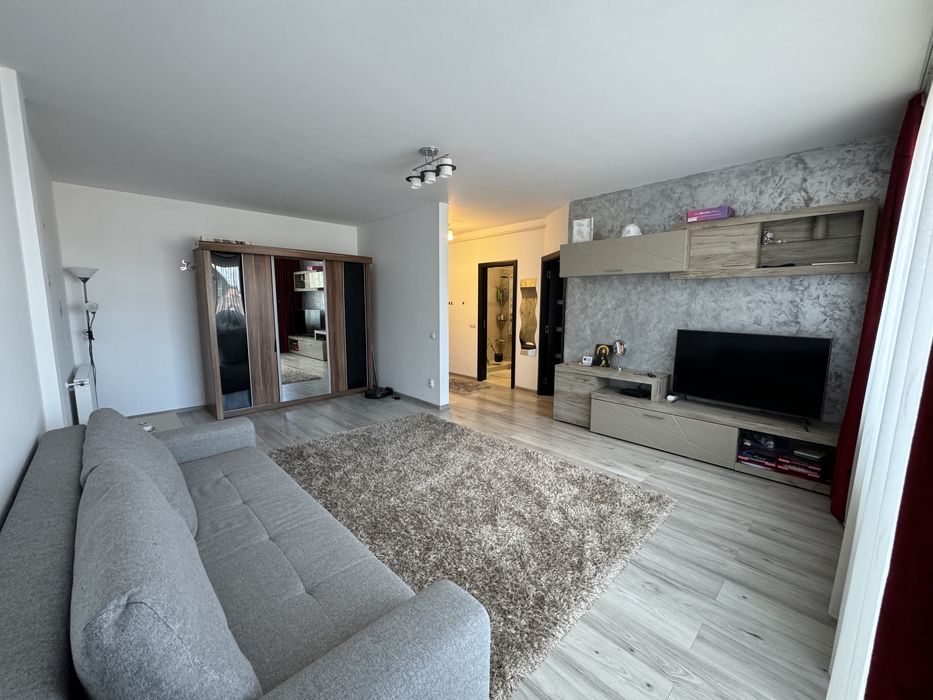 Apartament cu o camera de inchiriat