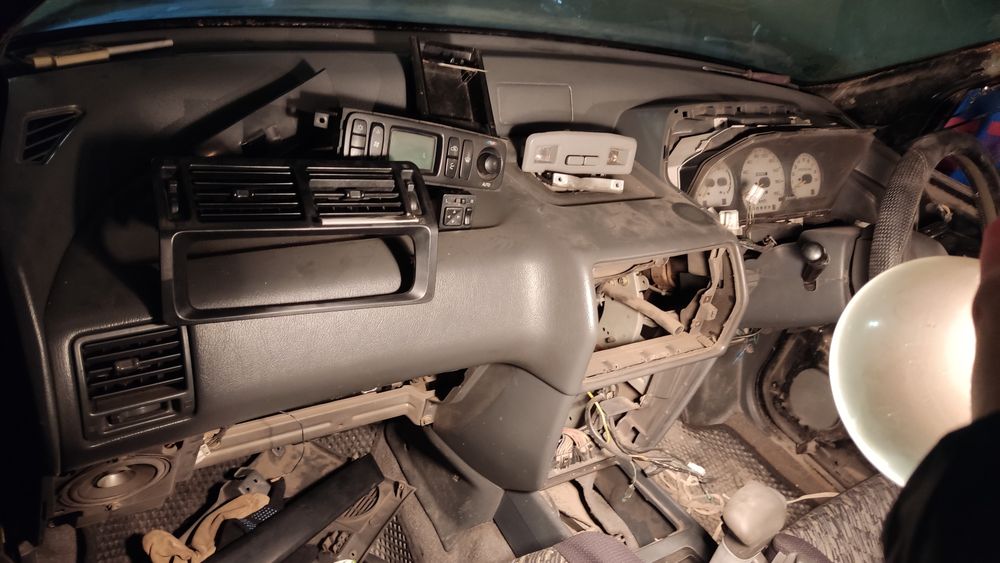 Продам Mitsubishi RVR