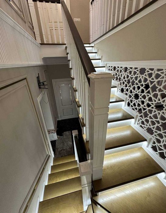 Сдается 6х ком квартира на Алмазарском р-не Тахтапул! Дуплекс!