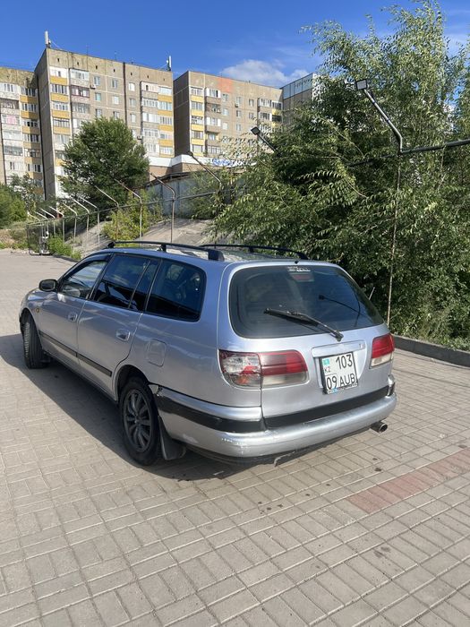 Тойота калдина 2.0