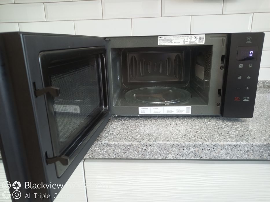 Микроволновка LG