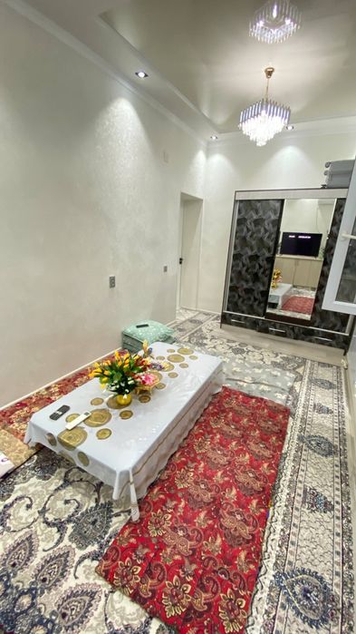 22-maktab oldida 3xonali yangi dom 5etaj 146v dom mahbut Tarobiy