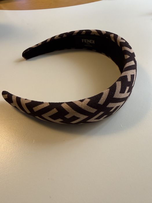 Bentita Fendi originala