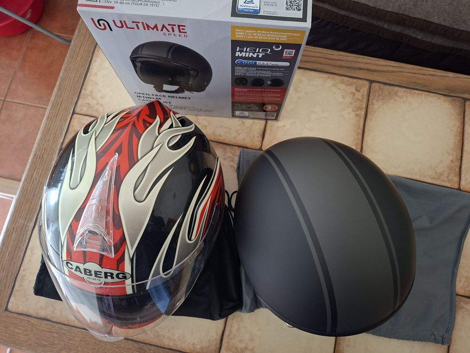Casca moto Caberg Flame și casca Ultimate Speed