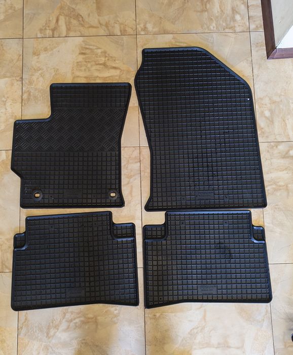 Presuri cauciuc Toyota Corolla 2025 hybrid