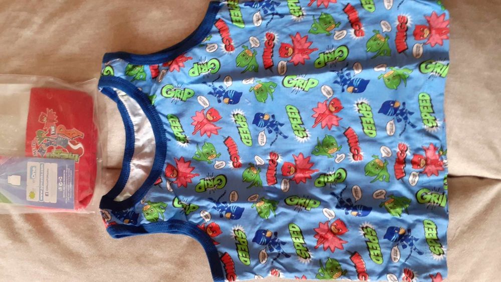 Блузи,дънки,потници