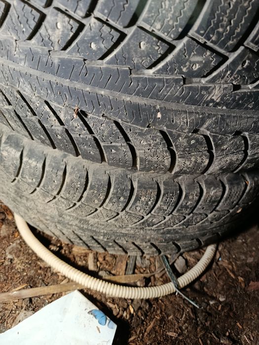 Продам резину  зимние
