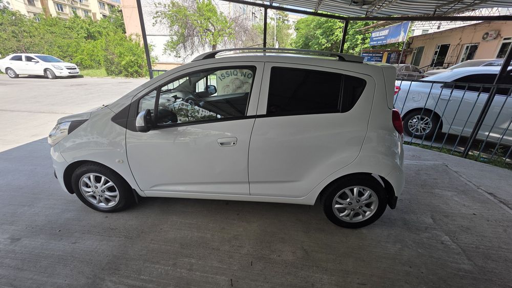 Chevrolet Spark AT