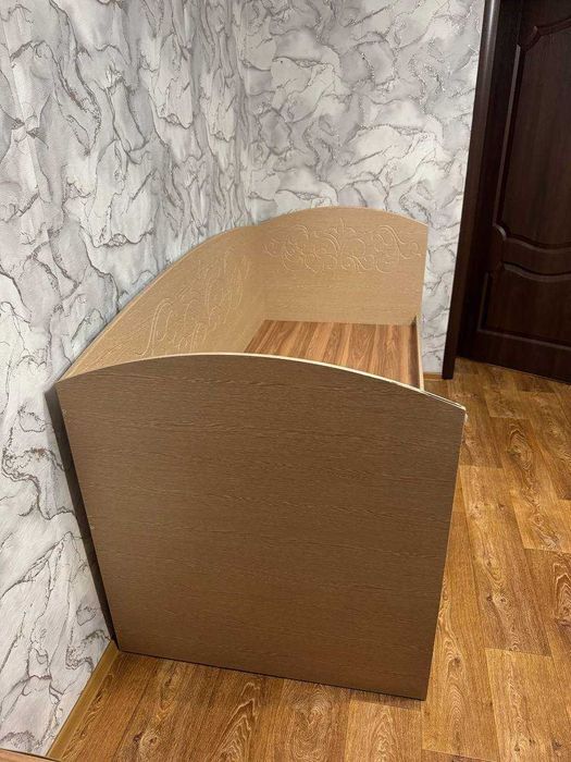 Продам кровать с матрасом. САМОВЫВОЗ