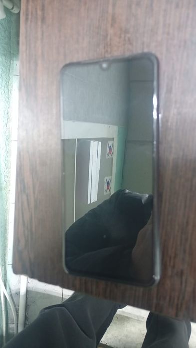 Продам телефон виво 21е