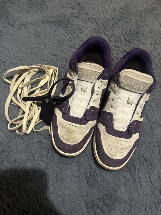 Out of office off white (Piele intoarsa)