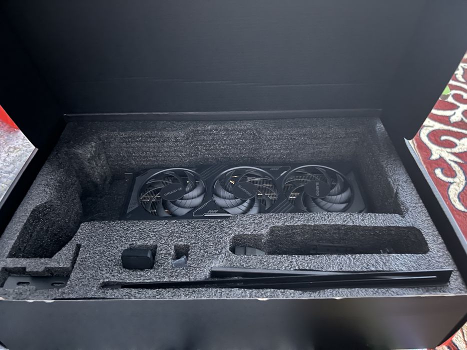 Продам видеокарту rtx 5070