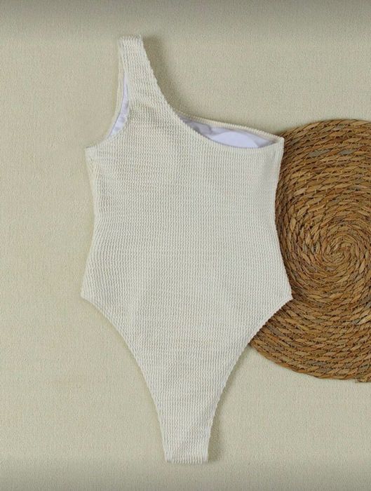 Цял бански - бежов