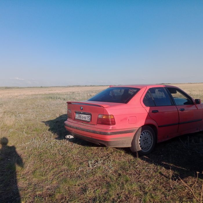 Бмв е36 318i срочно