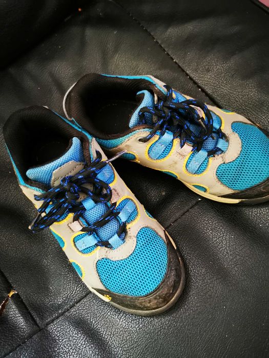 Adidași băieți mărimea 30