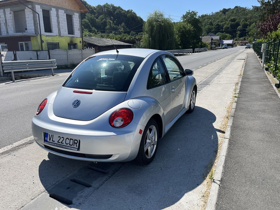 Volkswagen NewBeetle