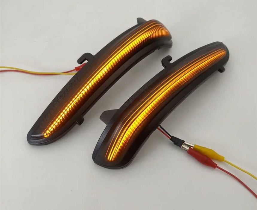 Динамични бягащи мигачи за огледалата за Пежо Ситроен Peugeot Citroen