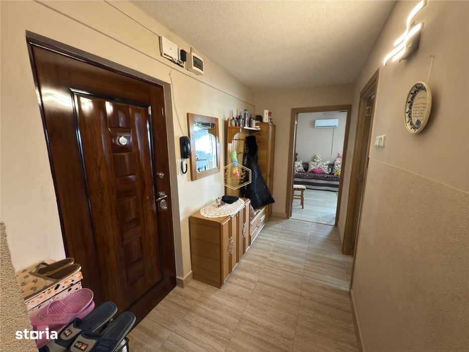 VIDEO | Apartament cu 2 camere decomandat | Micro 17