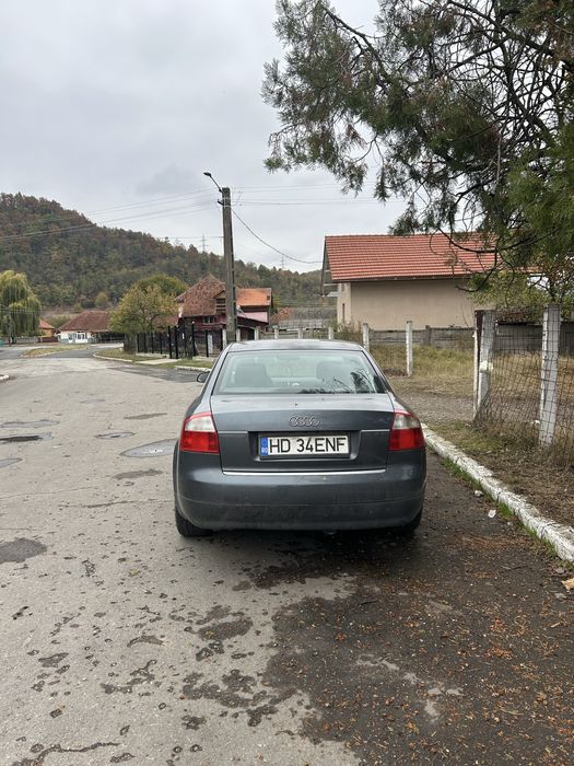 AUDI A4 2004 — imagine 3