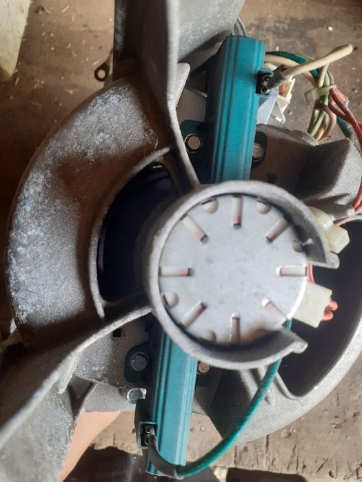 Двигатель от стиралки индезит