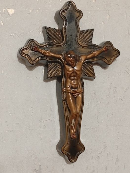 Продам   Срочно брошь Камею .