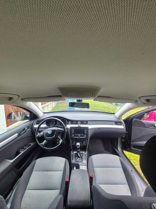 SKODA Superb 0 — imagine 2