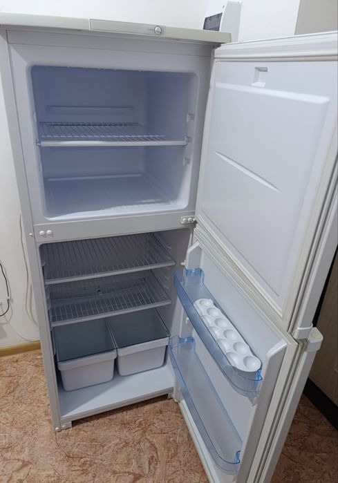 Продам холодильник б/у