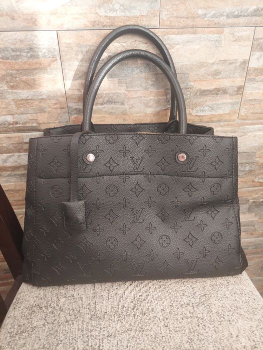 Намалена Дамска чанта Louis Vuitton черна