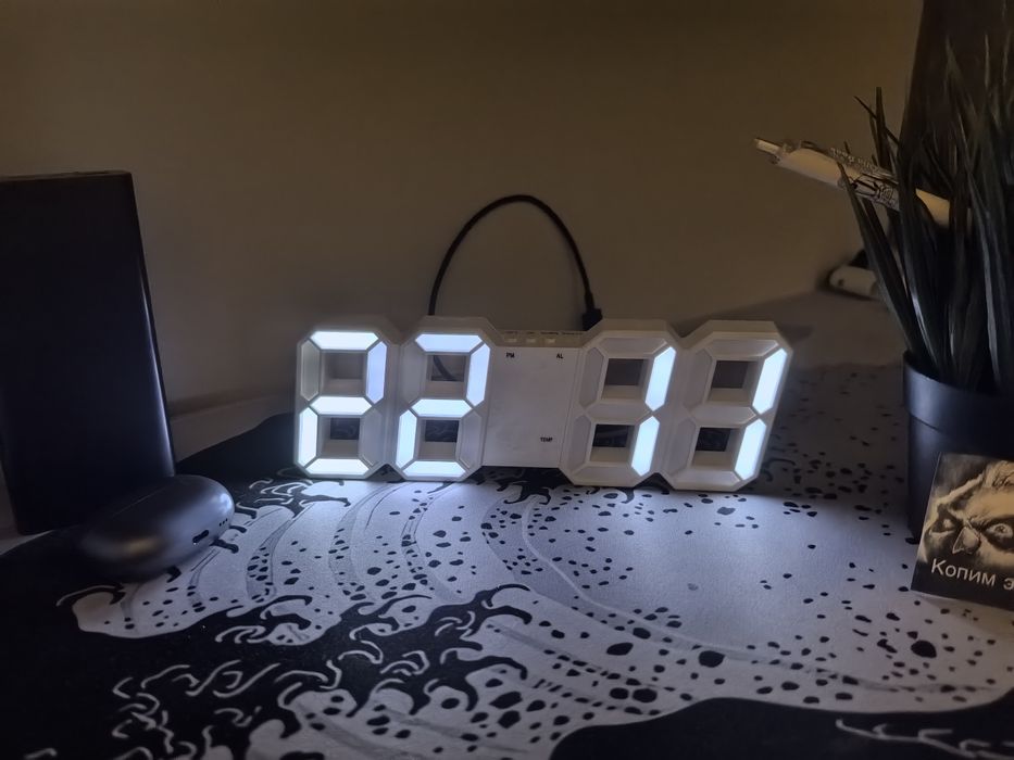 настольные  часы