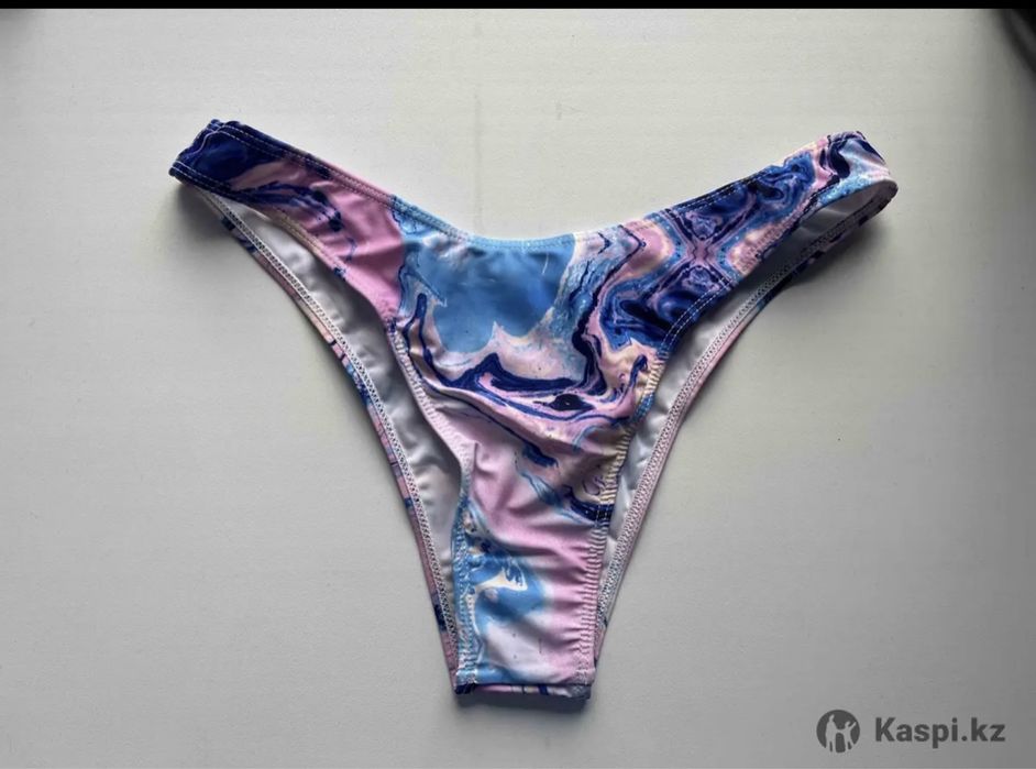 Продам купальник